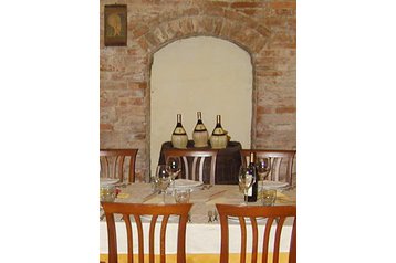 Отель Monteroni d'Arbia 6